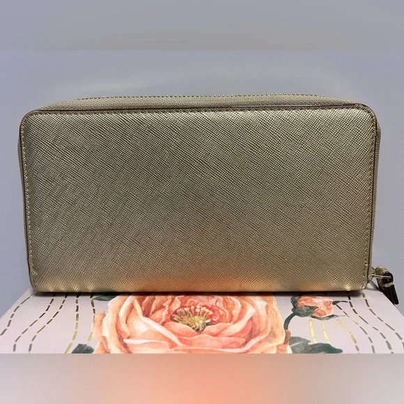 Kate Spade Storybook Gold Wallet EUC - Picture 10 of 10